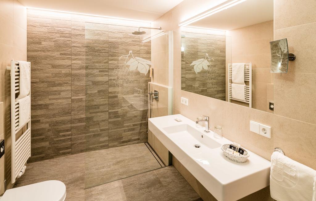 Hotel Girlanerhof Appiano Sulla Strada Del Vino Room photo